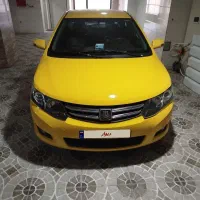 تاکسی آریو دنده ای