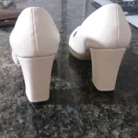 کفش مجلسی مخصوص عروس|کیف، کفش، کمربند|صحنه, |دیوار