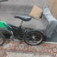 دوچرخه 12|دوچرخه، اسکیت، اسکوتر|ری, جوانمرد قصاب|دیوار