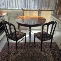 فروش تعدادی وسایل چوبی منزل مبل و میزناهارخوری