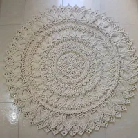 فرشینه یلدایی  با نخ مکرومه آماده تحویل