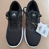 کتونی رانینگ اورجینال آدیداس سایز ۳۷ نو|کیف، کفش، کمربند|پردیس, فاز ۹|دیوار