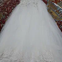 لباس عروس در حد نو
