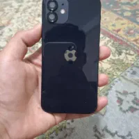 ایفون ۱۲نرمال zaaسالم