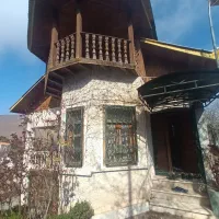 ویلاقدیمی چوبی دلنشین430متر زمین ویو دار سندتک برگ