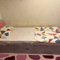 تخت و میز تحریر آپادانا و تشک تن آسا|تخت و سرویس خواب|رشت, کاکتوس|دیوار