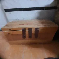 صندوق چوبی بزرگ