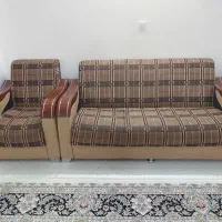 مبل راحتی شیک و تمیز|مبلمان خانگی و میز عسلی|قم, انسجام|دیوار