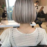 تخفیف عالی رو تمام خدمات رنگ و لایت