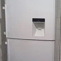 یخچال فریزر الکترو استیل کاملا سالم