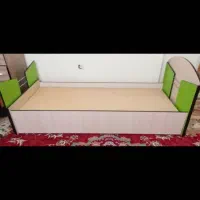تخت نوجوان نو (کارنکرده)|تخت و سرویس خواب|قم, باغ شریفی|دیوار