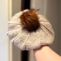 کلاه برت|لباس|همدان, |دیوار