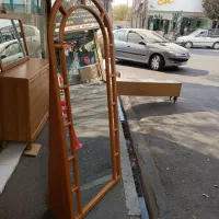 قاب و آینه پشت دار