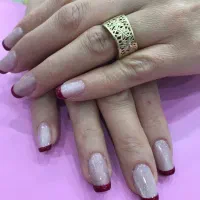 ۵۰درصد تخفیف لمینت ناخن و ترمیم