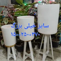 گلدان برای گل طبیعی و مصنوعی