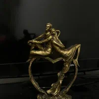 دو مجسمه پلی استر