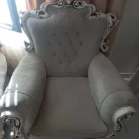 مبل سلطنتی کرم رنگ|مبلمان خانگی و میز عسلی|اندیشه, اندیشه فاز ۳|دیوار