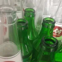 شیشه نوشابه شیشه ای