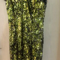 لباس مجلسی|لباس|فردیس, نگارستان|دیوار