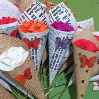 گل رز کاغذی شاخه ای( هدیه روز مرد )|گل مصنوعی|ری, دولتآباد|دیوار