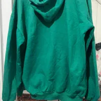 هودی|لباس|مشهد, قائم|دیوار