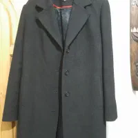 پالتوومانتوهرکدام ۲۵۰تومن وسالم وسایز۴۲و۴۴و۴۶هستن