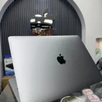 لپ تاپ مک بوک پرو 2017 یک ترابایت