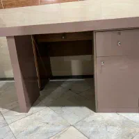 میز کار mdf های گلس بسیار تمیز با استند دیواری|آرایشگاه و سالن‌های زیبایی|کرج, مطهری|دیوار