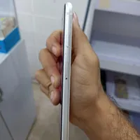 اپل iPhone SE (2020) با حافظهٔ ۱۲۸ گیگابایت|موبایل|اصفهان, بهارستان|دیوار