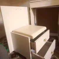 میز خیاطی نو سفید رنگ همراه با صندلی دو کشو