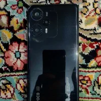 گوشی‌pocof5