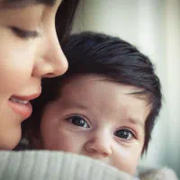 دکورهای بهاری و تولد آتلیه عکس مثبت کودک خانواده