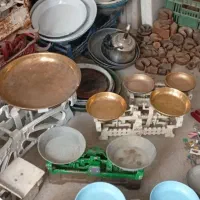 ترازوی قدیمی جهت وزن کشیدن به همراه سنگ