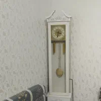 یک پنصد ساعت ایستاده