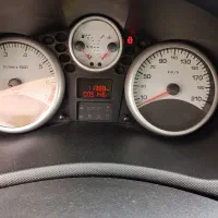 207 1404|خودرو سواری و وانت|بروجرد, |دیوار