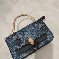 کیف|کیف، کفش، کمربند|زنجان, |دیوار