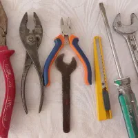 آچار.انبردست. پیچ گوشتی