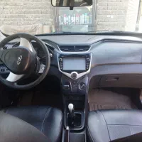 ام وی ام ۳۱۵ هاچبک