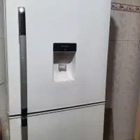 یخچال فریزر لایف