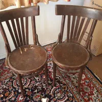 ۲عدد صندلی چوبی عتیقه