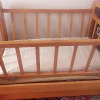 تخت خواب و گهواره کودک