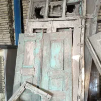 تعدا هفت عدد درب چوبی قدیمی|کلکسیون اشیاء عتیقه|شیراز, شهرک صنعتی شیراز|دیوار