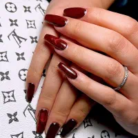 کاشت وترمیم ناخن