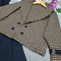 کت و سارافون|لباس|قم, باجک دو|دیوار