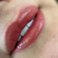 میکروبلیدینگ،شیدینگ لب و بن مژه