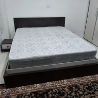 تشک و تختخواب