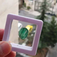 سنگ زمرد طبیعی ۹ قیراط