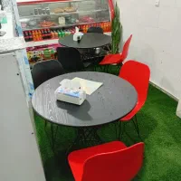 دو دست میزو صندلی