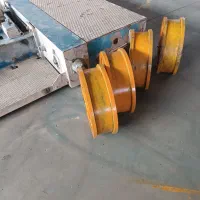 لوازم جرثقیل سقفی اعم از کلگی و چرخ|ماشین‌آلات صنعتی|زرندیه, |دیوار