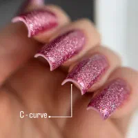 خدمات کاشت و ترمیم ناخن